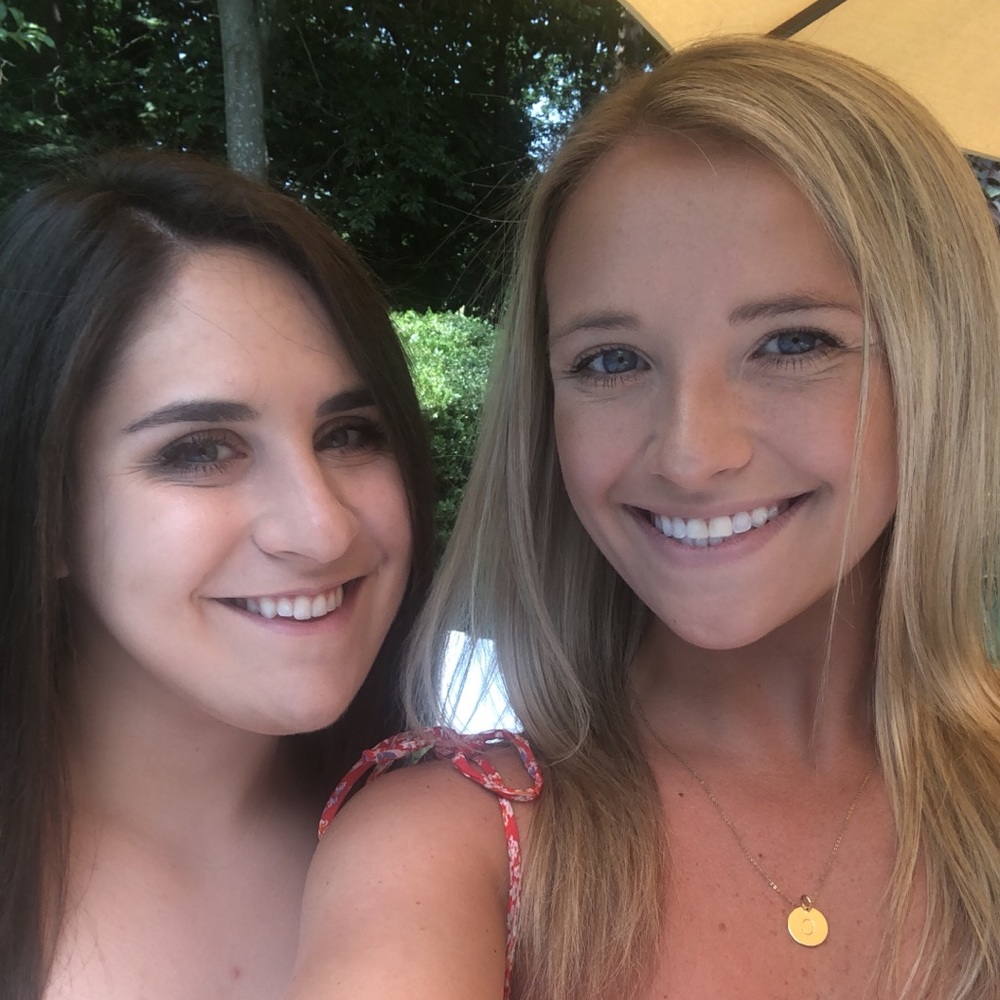 Meet your Posher, Courtney